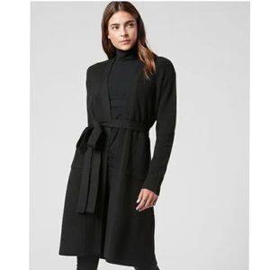 Athleta Scenic Wrap - Size 1X - Black